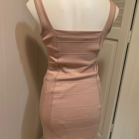 Dress - Picture 2 of 4